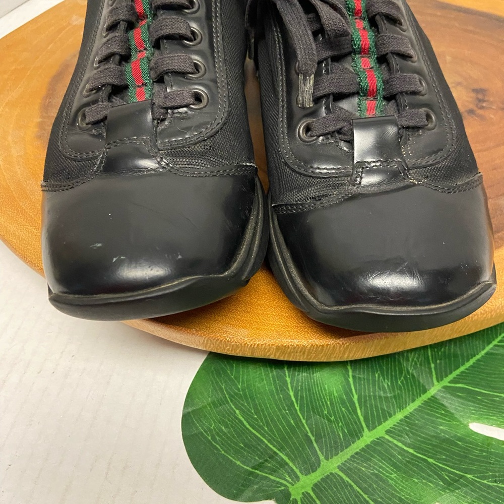 GUCCI Y2K Black Classic Stripe Sneakers - Picture 7 of 11